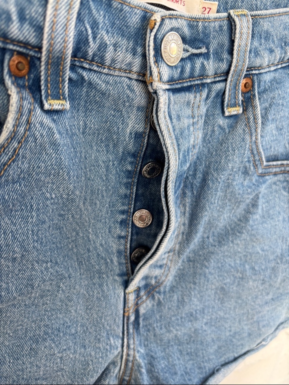 Levis Ribcage Classic High-Rise Denim Jean Shorts sz 27 - Picture 2 of 8